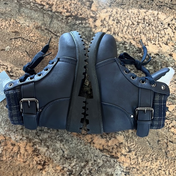 NWT APRES by Lamo - Picture 2 of 6